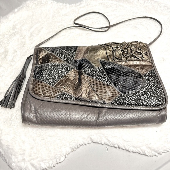 Pinky Handbags - VTG Bags By Pinky Woven Patchwork Leather Shoulder Purse Metallic USA 80’s 90’s